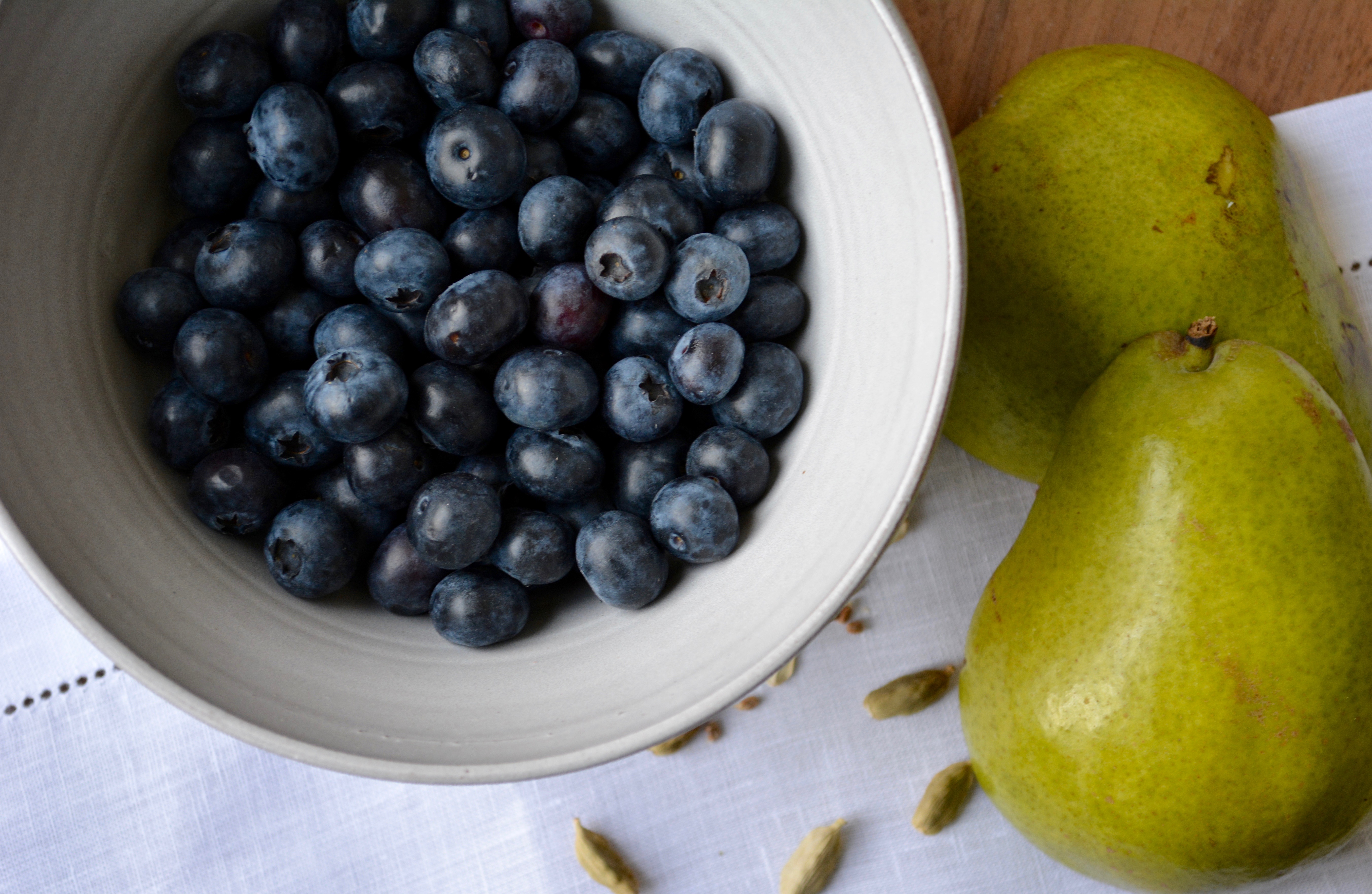 Wild Bluberries, Pear, Cardamom 3